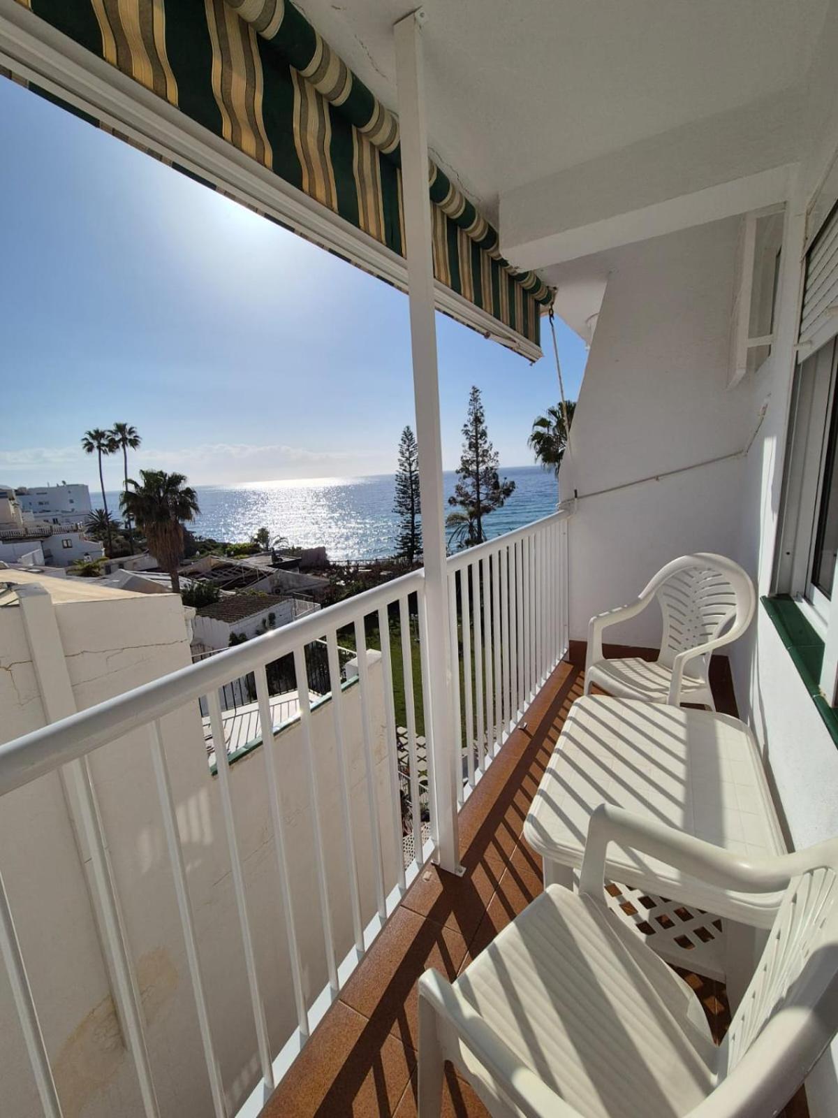 Apartmán 3ºb Escobar Nerja Exteriér fotografie